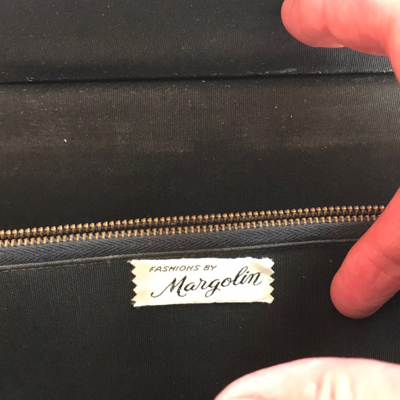 Vintage large Fashions by Margolin purse - Picture 5 of 16